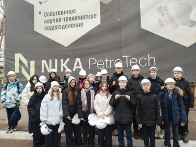 Школьники посетили производственную площадку ОП «НИКА-ПЕТРОТЭК» в Семилуках