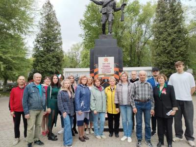 Сотрудники семилукского обособленного подразделения компании «НИКА-ПЕТРОТЭК» почтили память погибших воинов в годы Великой Отечественной войны