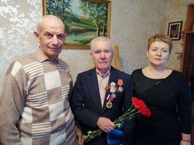 Ветерана огнеупорного завода поздравили с юбилеем