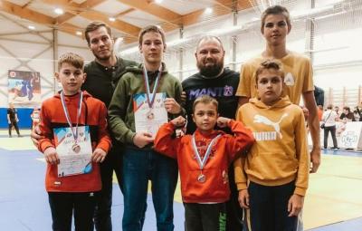 Юные спортсмены FIGHT BAZA достойно выступили на межрегиональном турнире по панкратиону