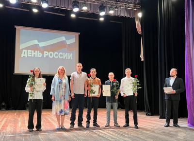 На Дне России в Семилукском районе чествовали спортсменов академии FIGHT BAZA