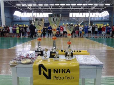 В Семилуках прошел зимний футбольный турнир на кубок «Ники-Петротэк»