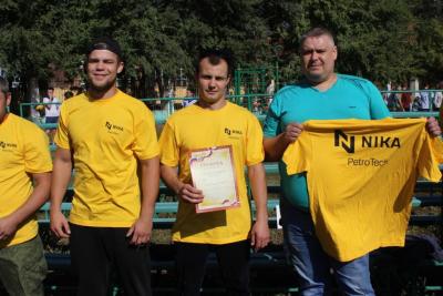 Сотрудники ООО «Ника-петротэк» победили в соревнованиях по перетягиванию каната