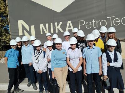 Школьники посетили производственную площадку ОП «НИКА-ПЕТРОТЭК» в Семилуках