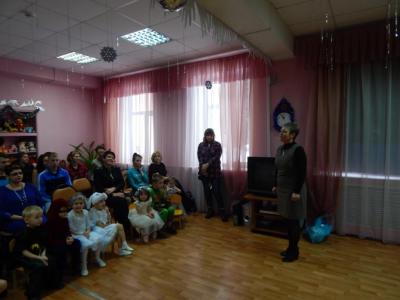 «НИКА-ПЕТРОТЭК» подарила предновогодний праздник детям семилукского реабилитационного центра